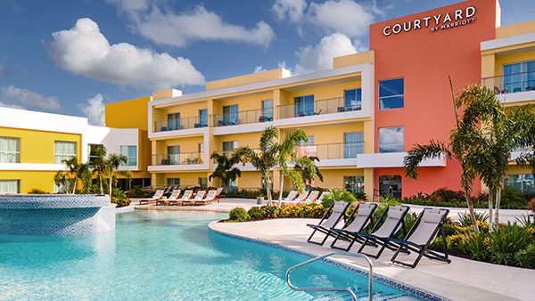 courtyard pools and jacuzzi